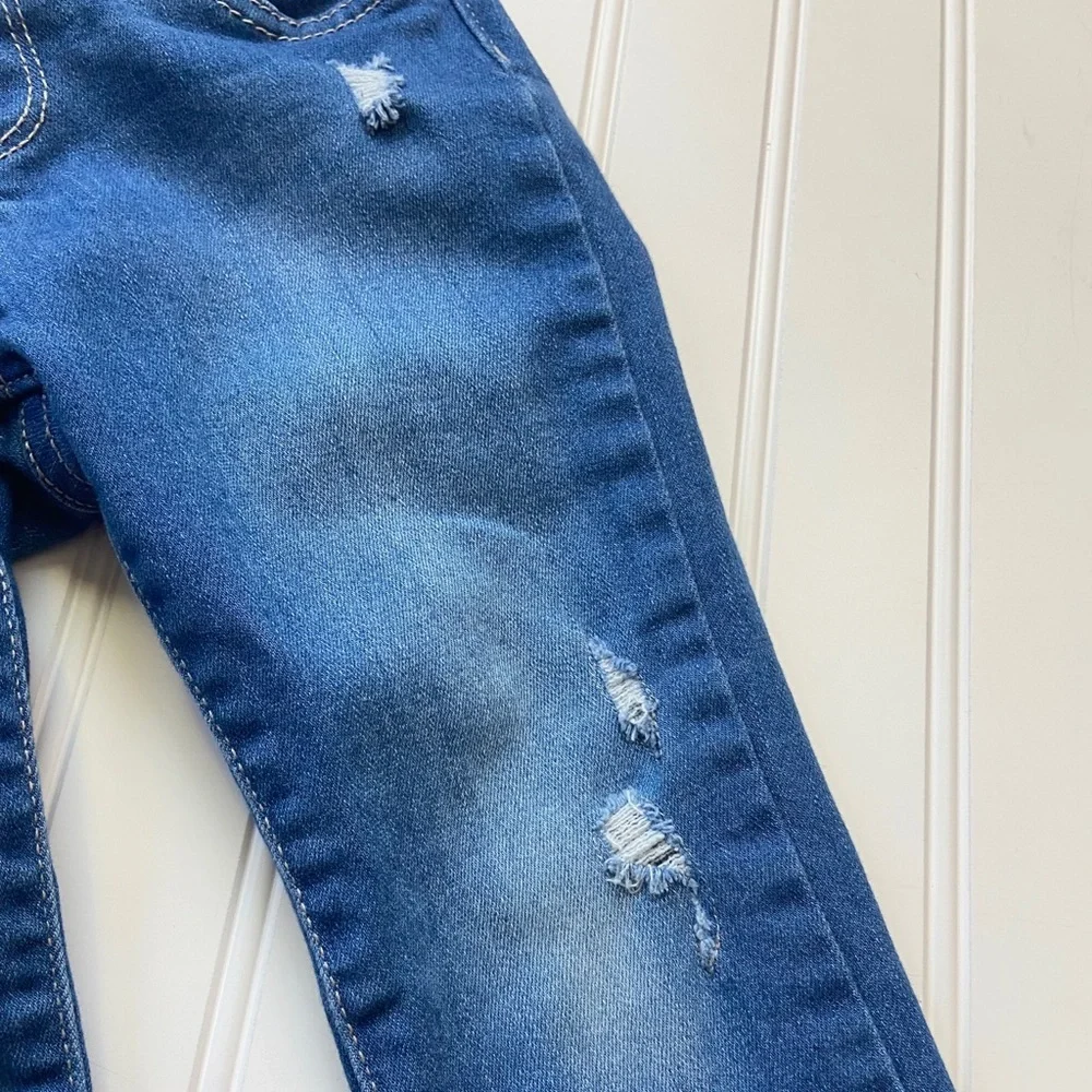 •The Children’s Place•Skinny destructed jeans